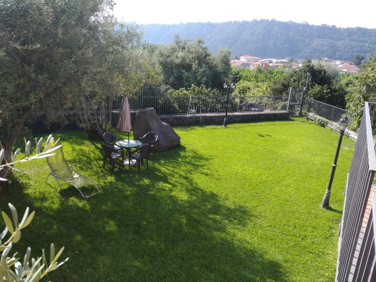 Case Vacanze Residence Trinacria Acireale Exteriör bild