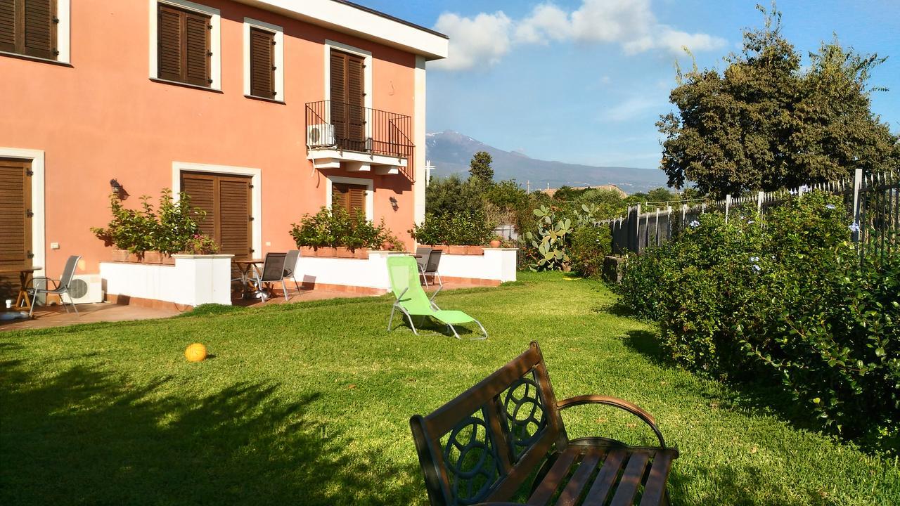 Case Vacanze Residence Trinacria Acireale Exteriör bild
