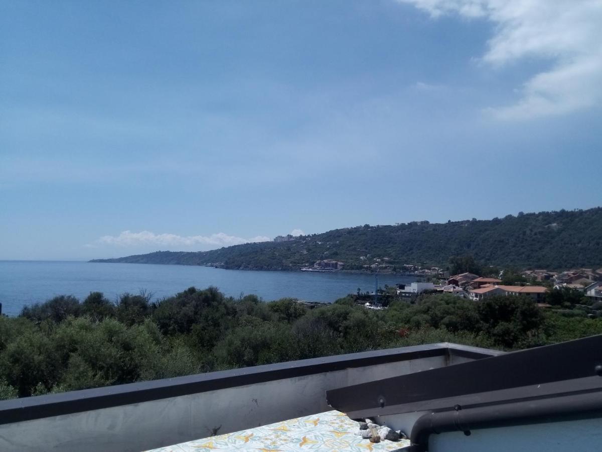 Case Vacanze Residence Trinacria Acireale Exteriör bild